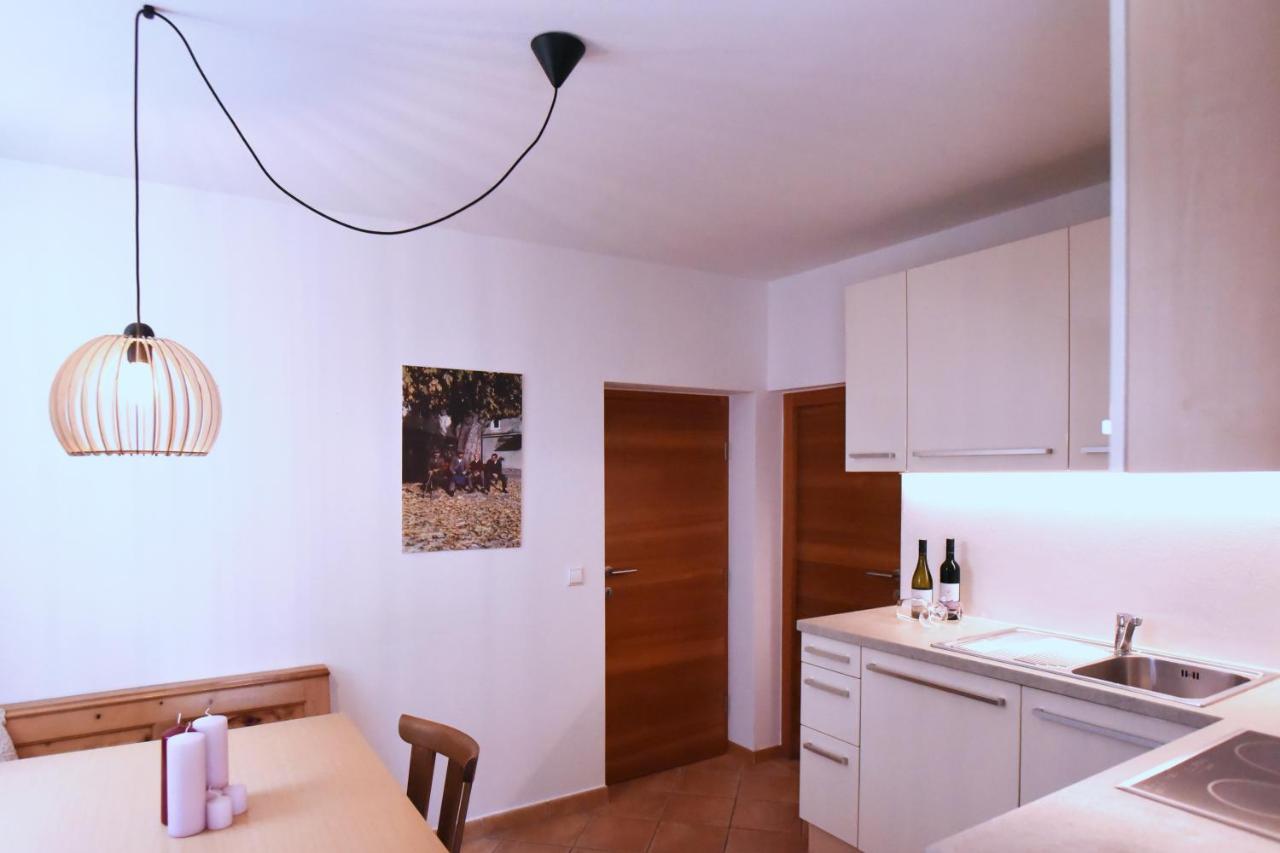 Salina Number 1 Apartment Глоренца Екстериор снимка
